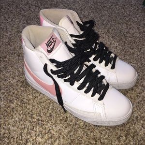 NIKE YOUTH BLAZER MID(GS) 325064-161 YOUTH SZ: 6Y